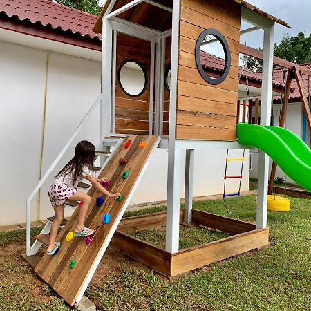 ואנג ויינג River View Villas מראה חיצוני תמונה